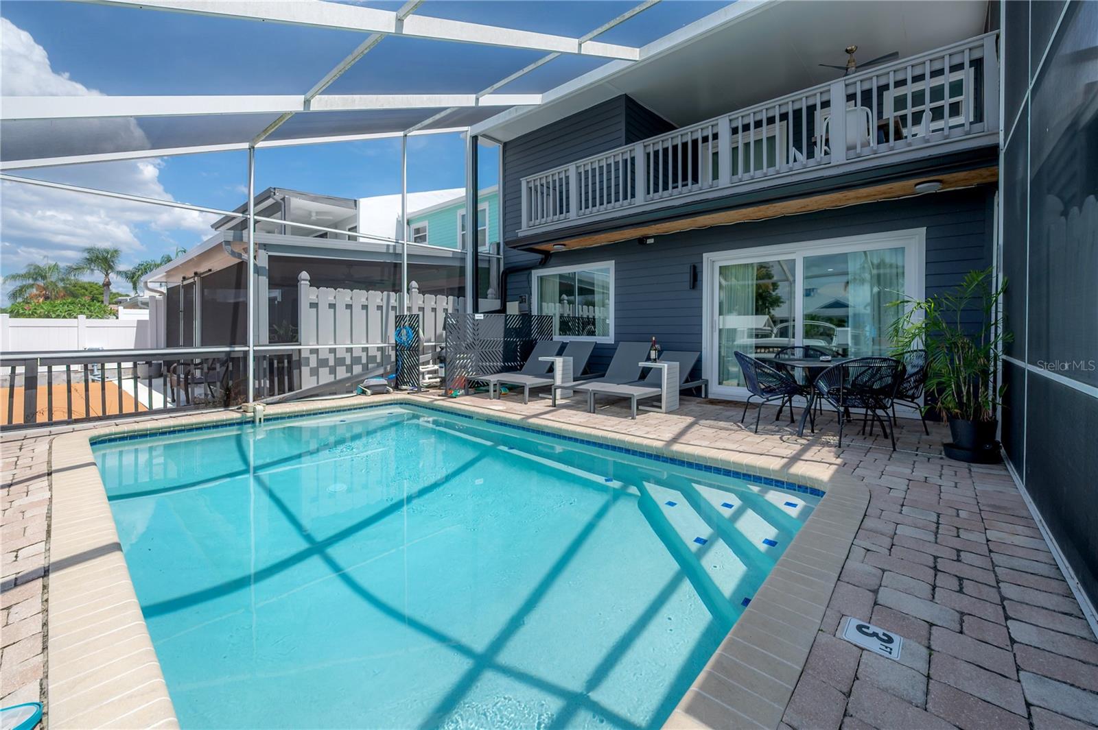 8757 BAY POINTE DR, TAMPA, FL, 33615