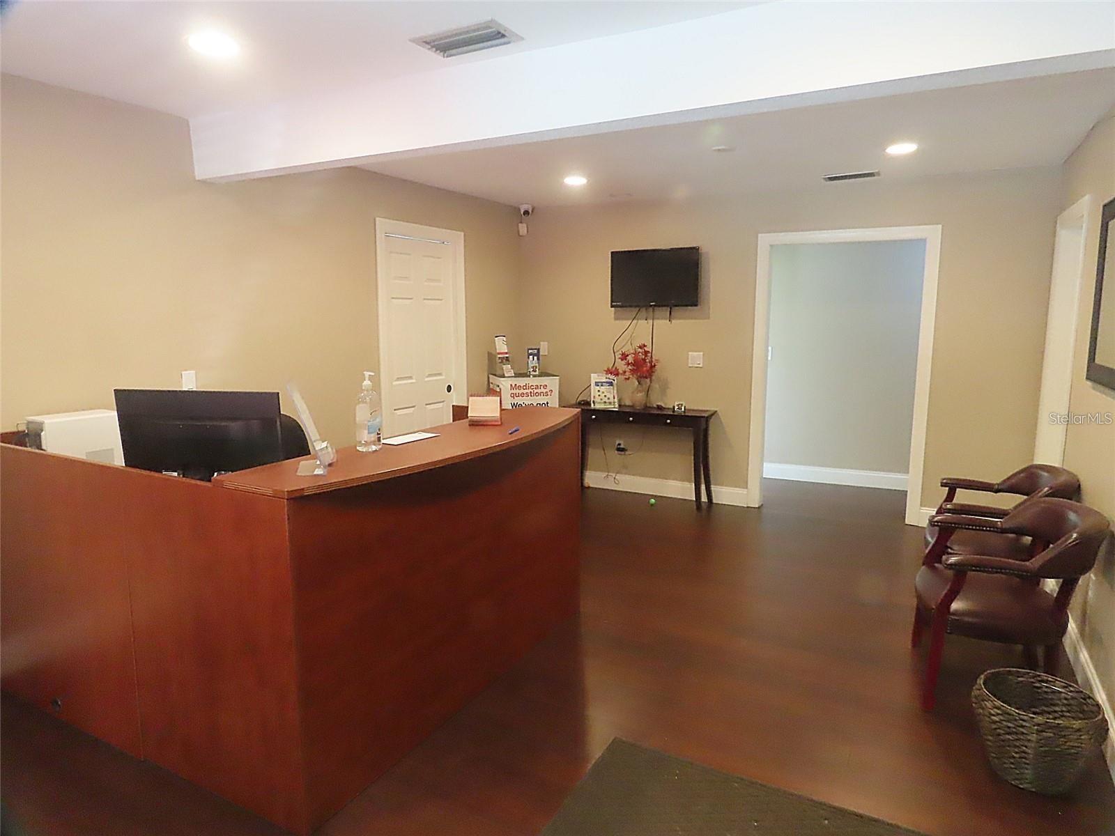 657 MAITLAND AVE, ALTAMONTE SPRINGS, FL, 32701