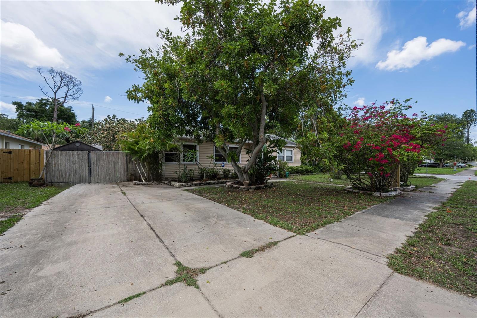 4994 17TH AVE N, ST PETERSBURG, FL, 33710