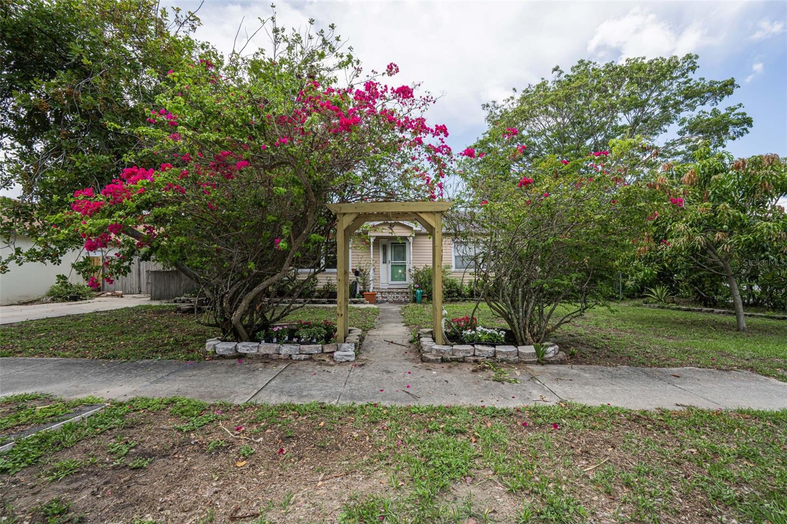 4994 17TH AVE N, ST PETERSBURG, FL, 33710