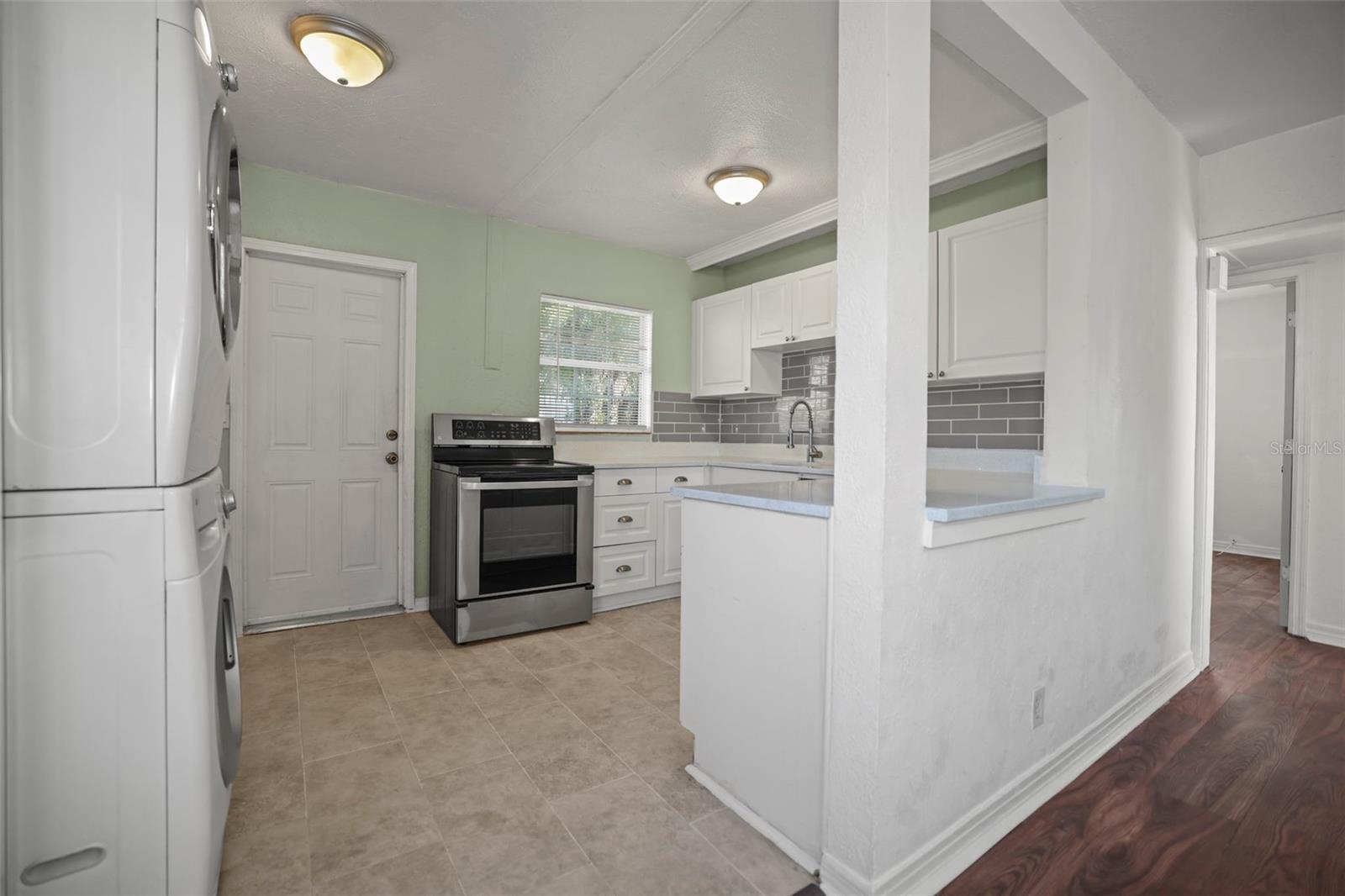 1511 35TH AVE N, ST PETERSBURG, FL, 33704