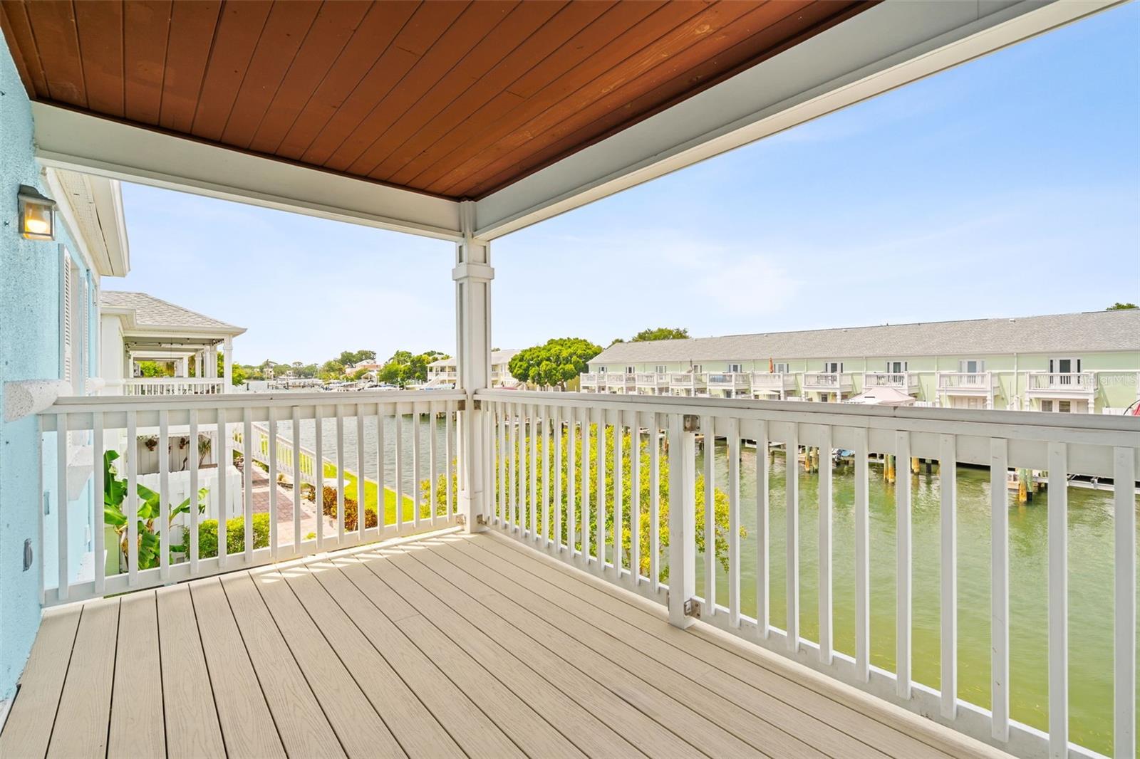 5052 STARFISH DR SE #D, ST PETERSBURG, FL, 33705