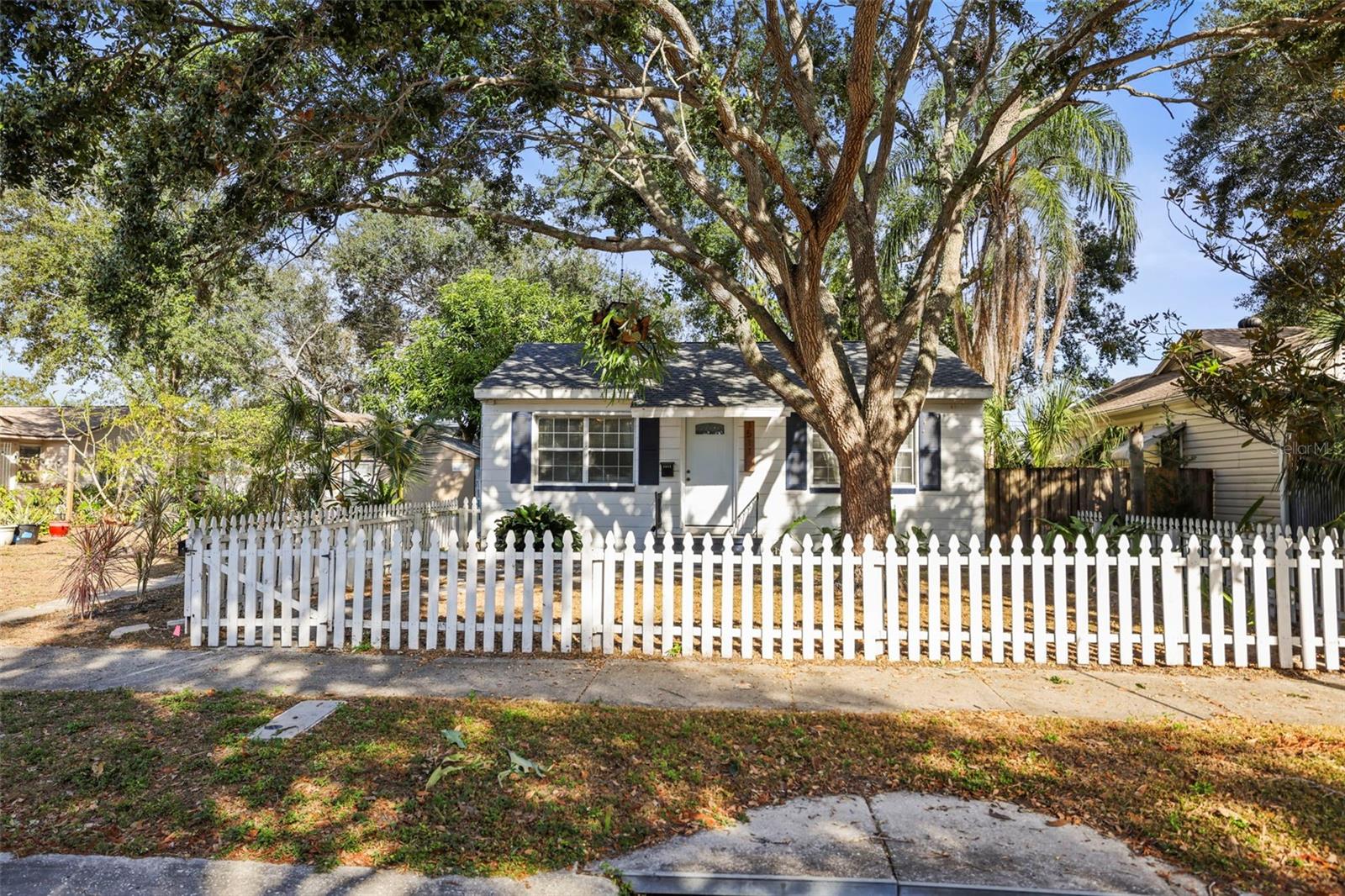 1511 35TH AVE N, ST PETERSBURG, FL, 33704