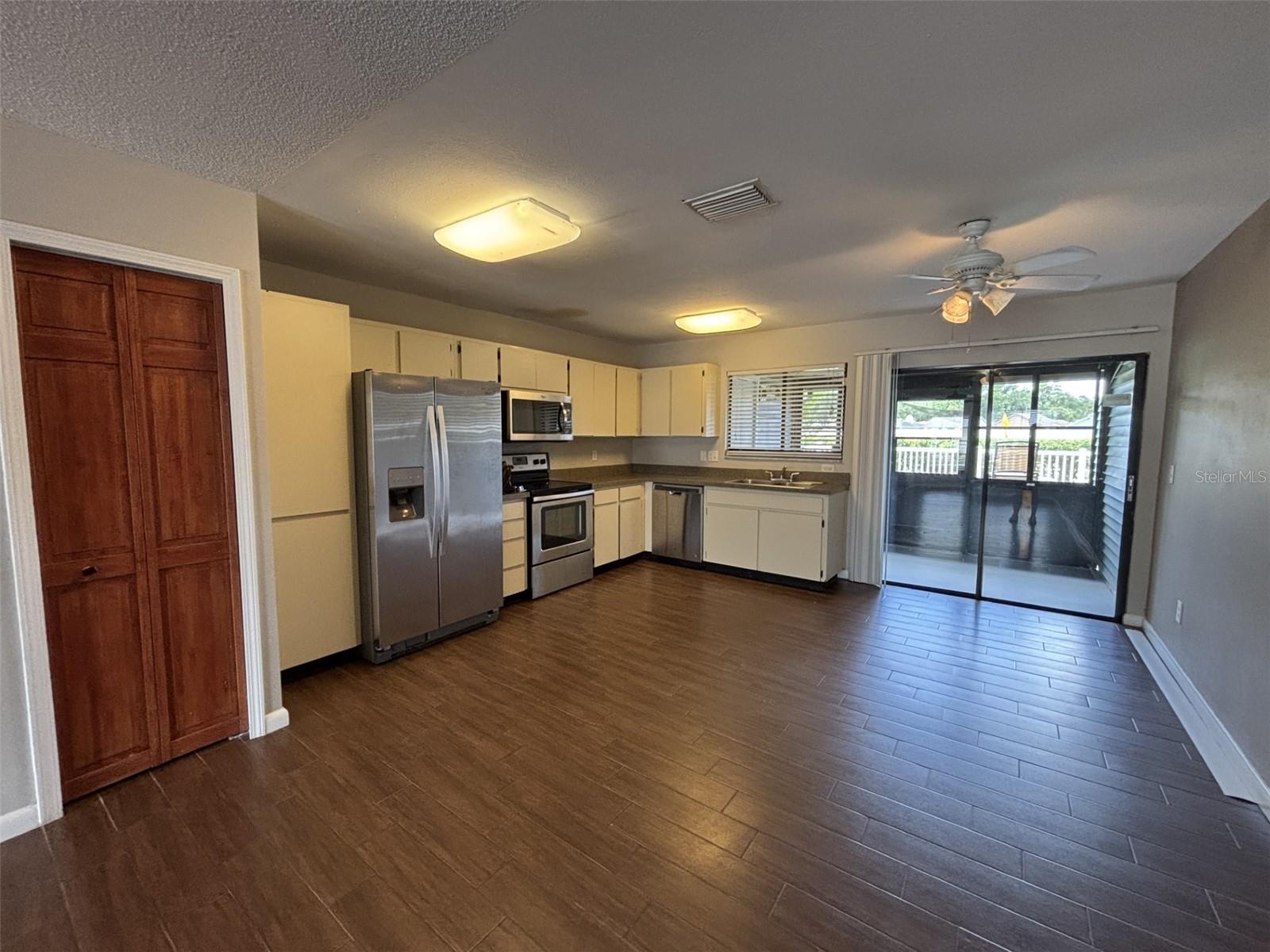 12710 RAEBURN WAY, TAMPA, FL, 33624
