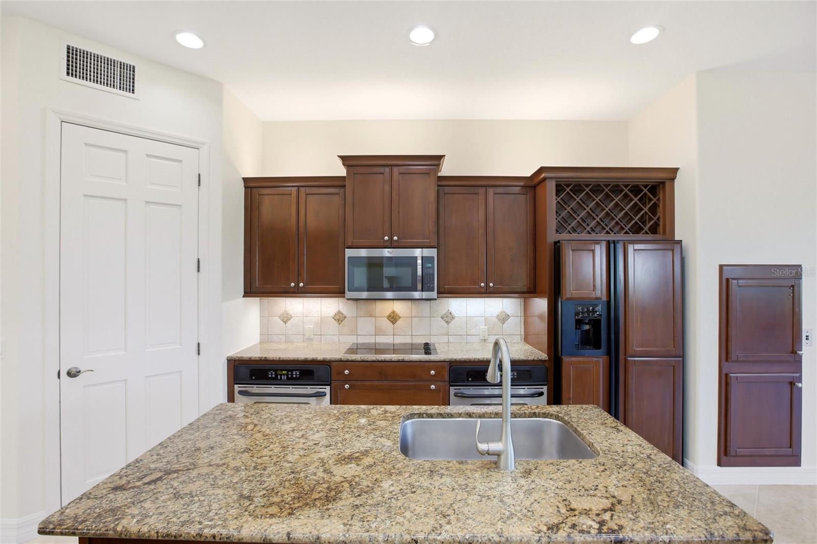 8417 LONE EAGLE WAY, SARASOTA, FL, 34241