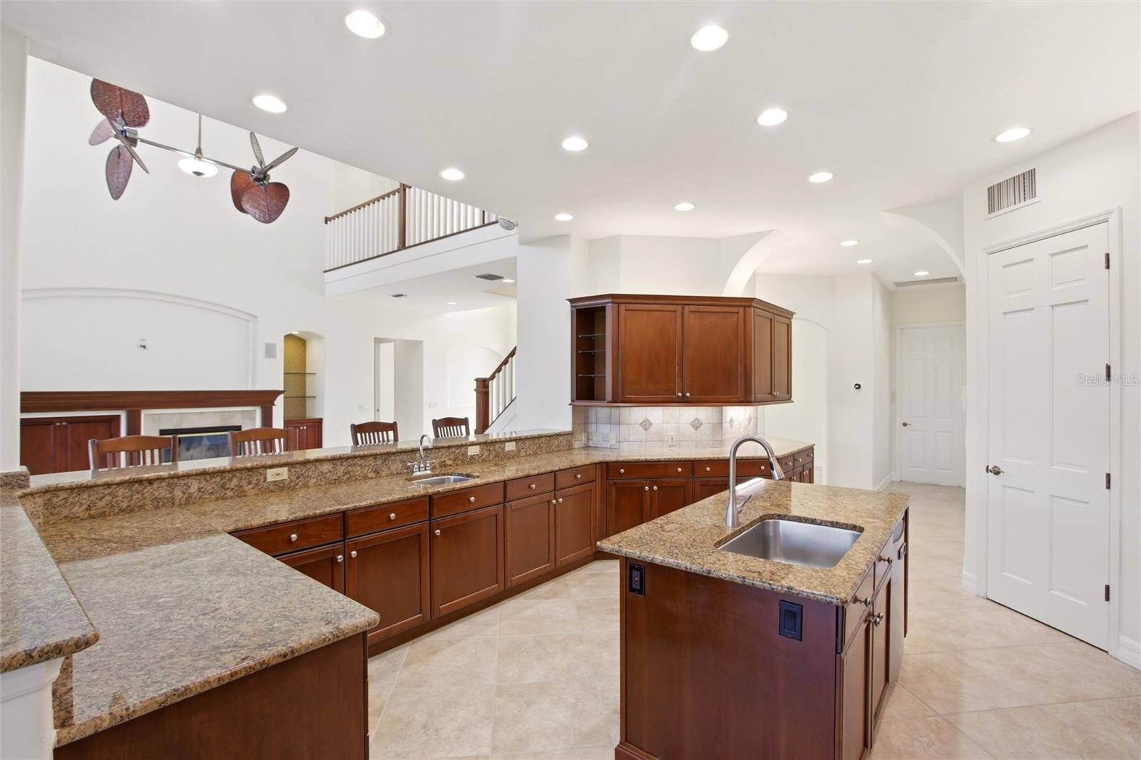 8417 LONE EAGLE WAY, SARASOTA, FL, 34241