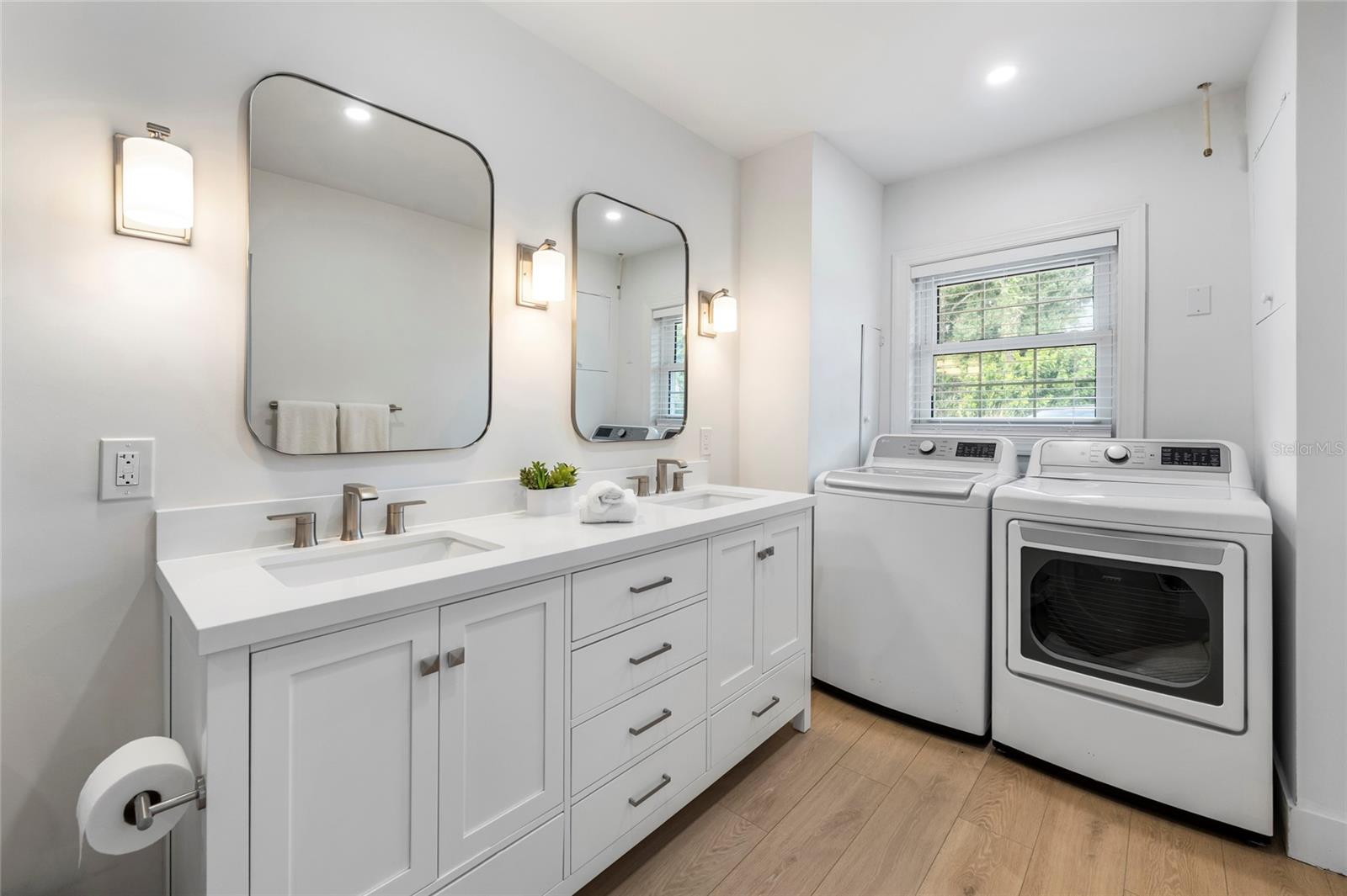 6139 HOLLYWOOD BLVD, SARASOTA, FL, 34231