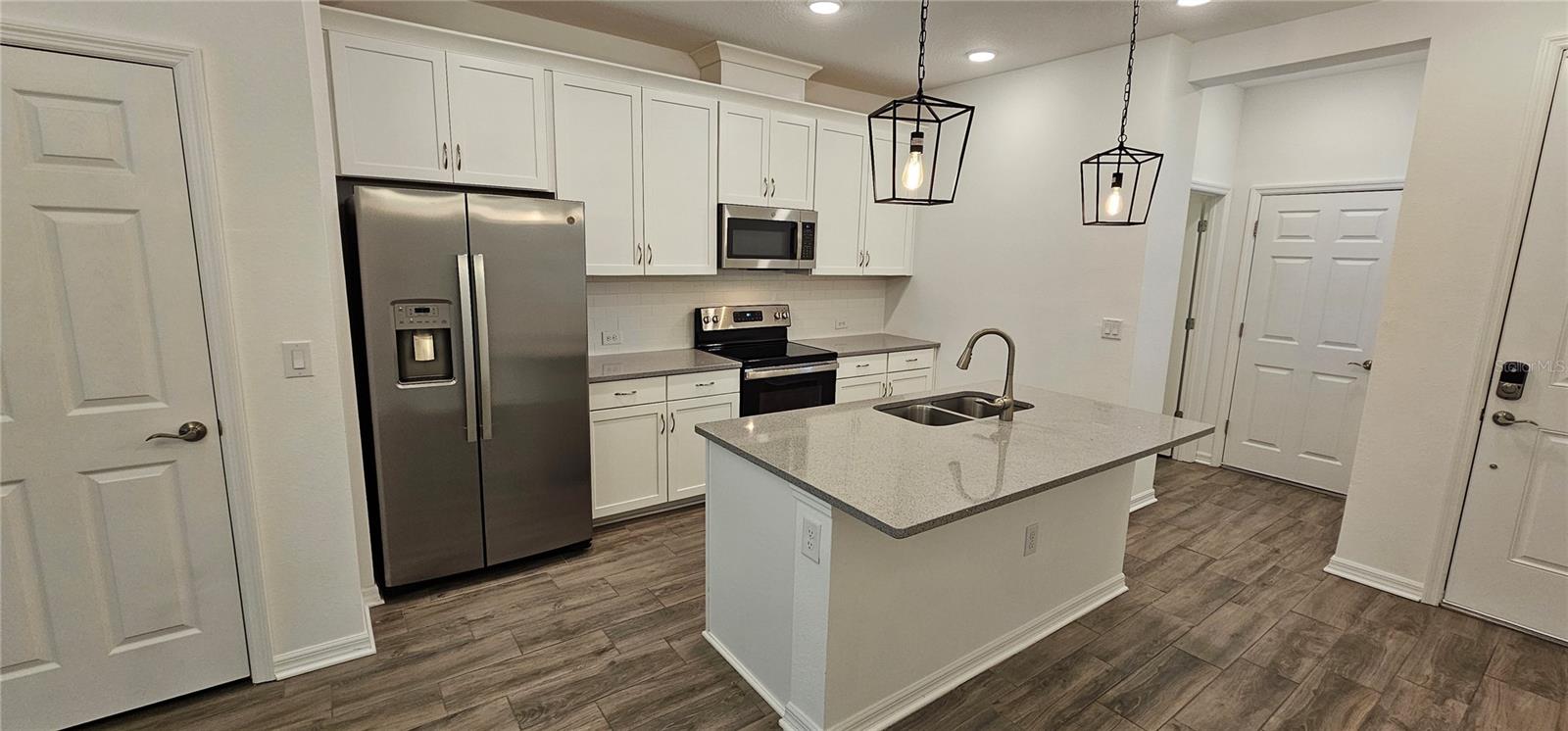 4012 VIA SIENNA CIR, SARASOTA, FL, 34243