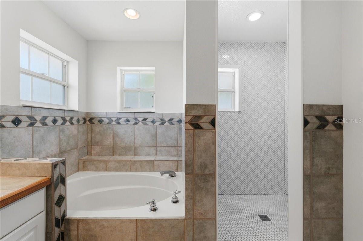 1503 AUBURN OAKS BLVD, AUBURNDALE, FL, 33823