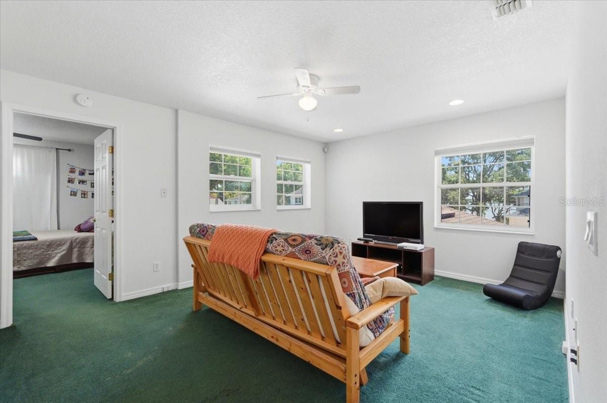 1503 AUBURN OAKS BLVD, AUBURNDALE, FL, 33823