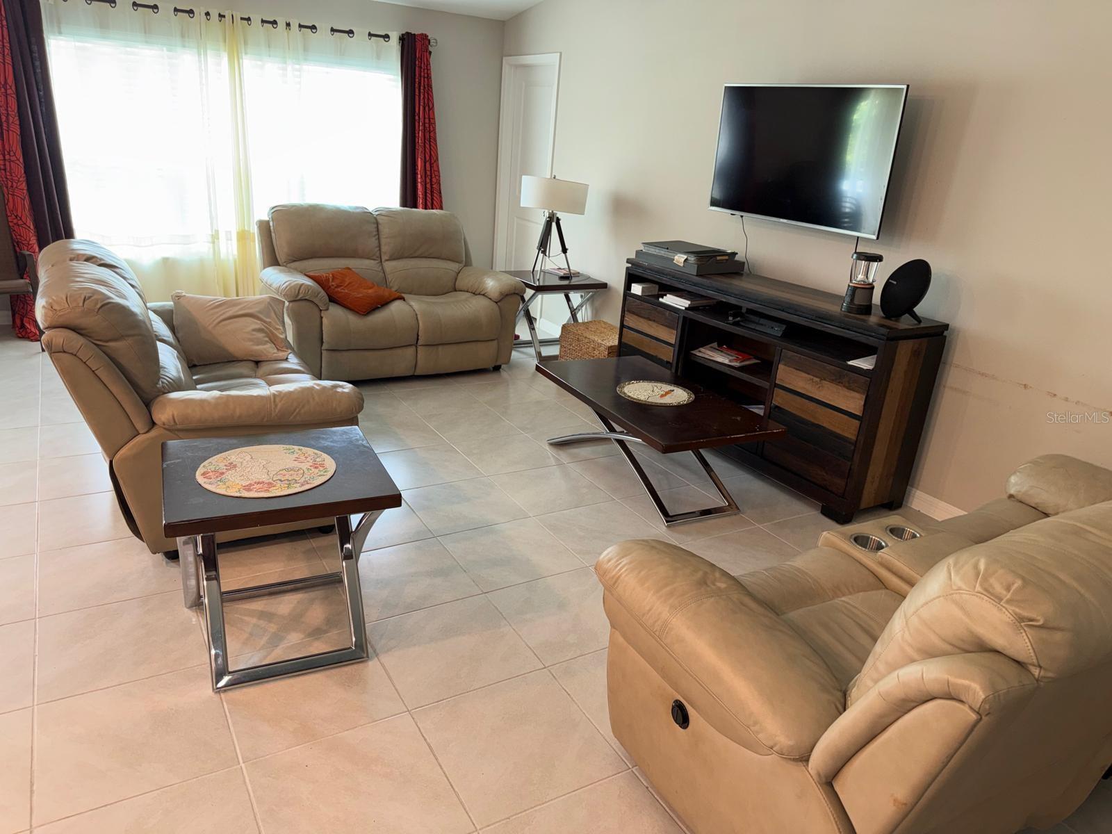 13204 GREAT PLAINS DR, RIVERVIEW, FL, 33579
