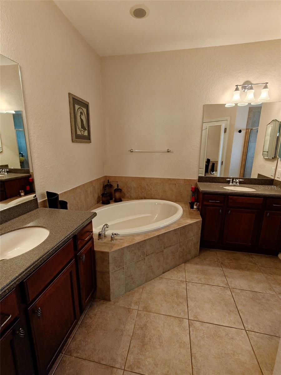 2344 CARAWAY DR, VENICE, FL, 34292