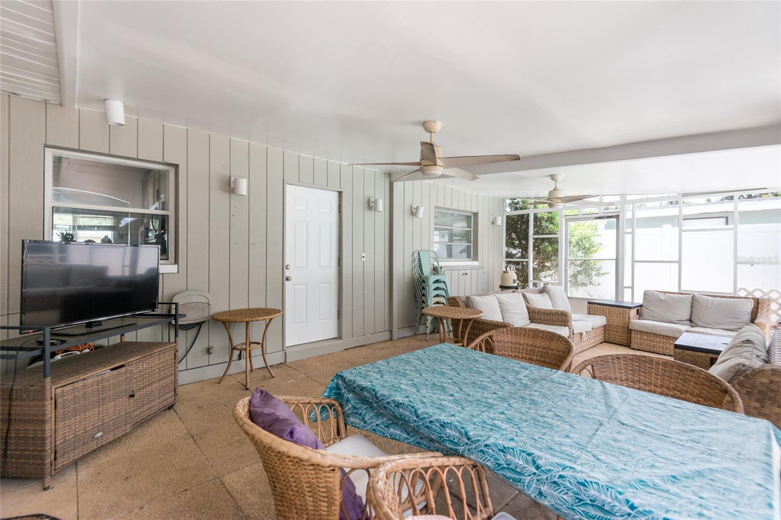503 HEDGE ROW RD, BRANDON, FL, 33510
