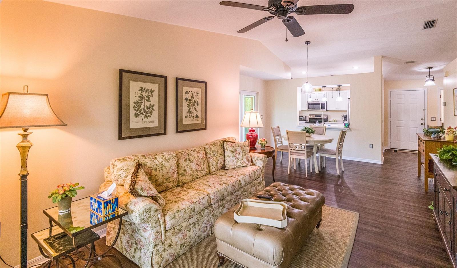 5658 SHEFFIELD GREENE CIR #66-17, SARASOTA, FL, 34235