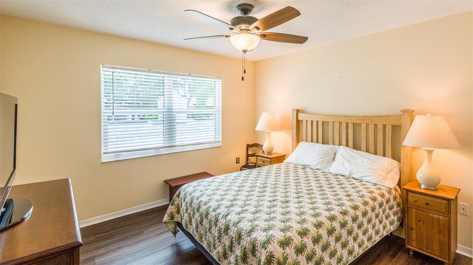 5658 SHEFFIELD GREENE CIR #66-17, SARASOTA, FL, 34235