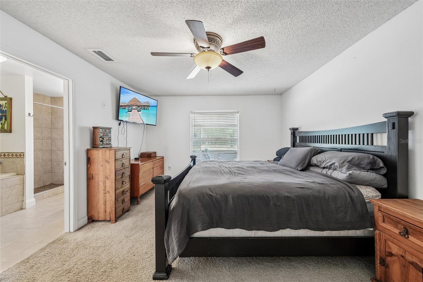 126 S SAINT CLOUD AVE, VALRICO, FL, 33594