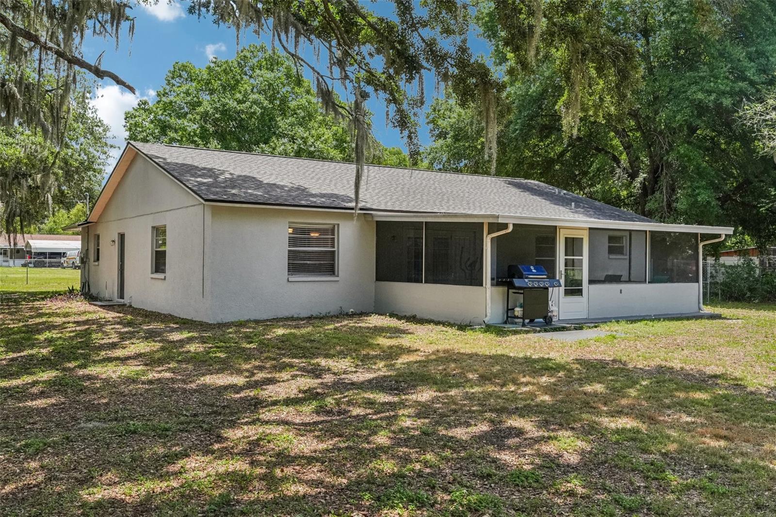 126 S SAINT CLOUD AVE, VALRICO, FL, 33594