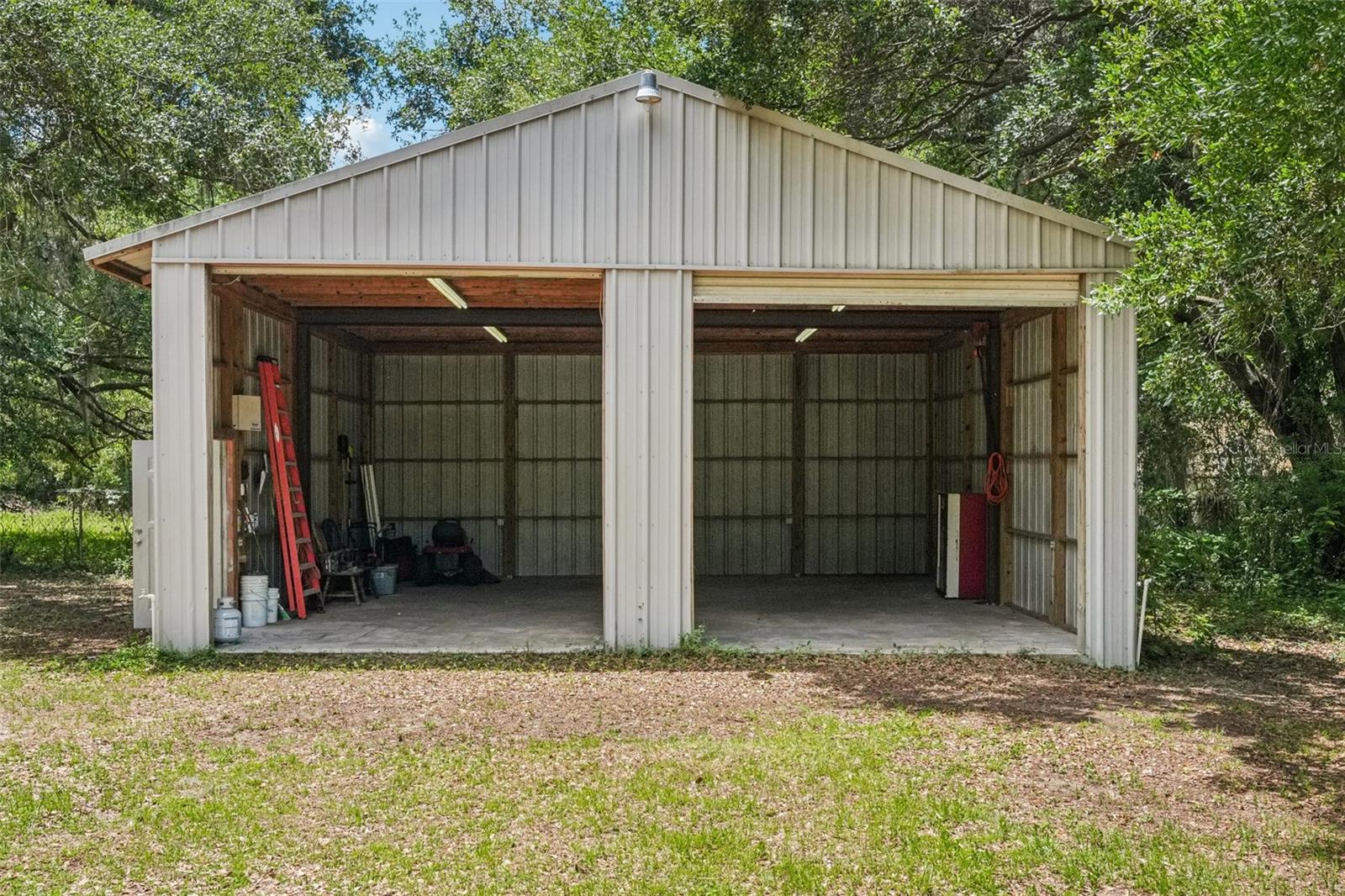 126 S SAINT CLOUD AVE, VALRICO, FL, 33594