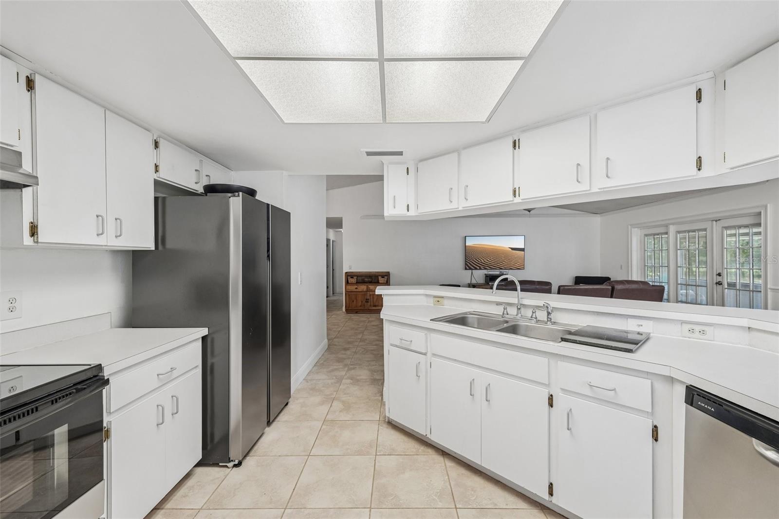 126 S SAINT CLOUD AVE, VALRICO, FL, 33594
