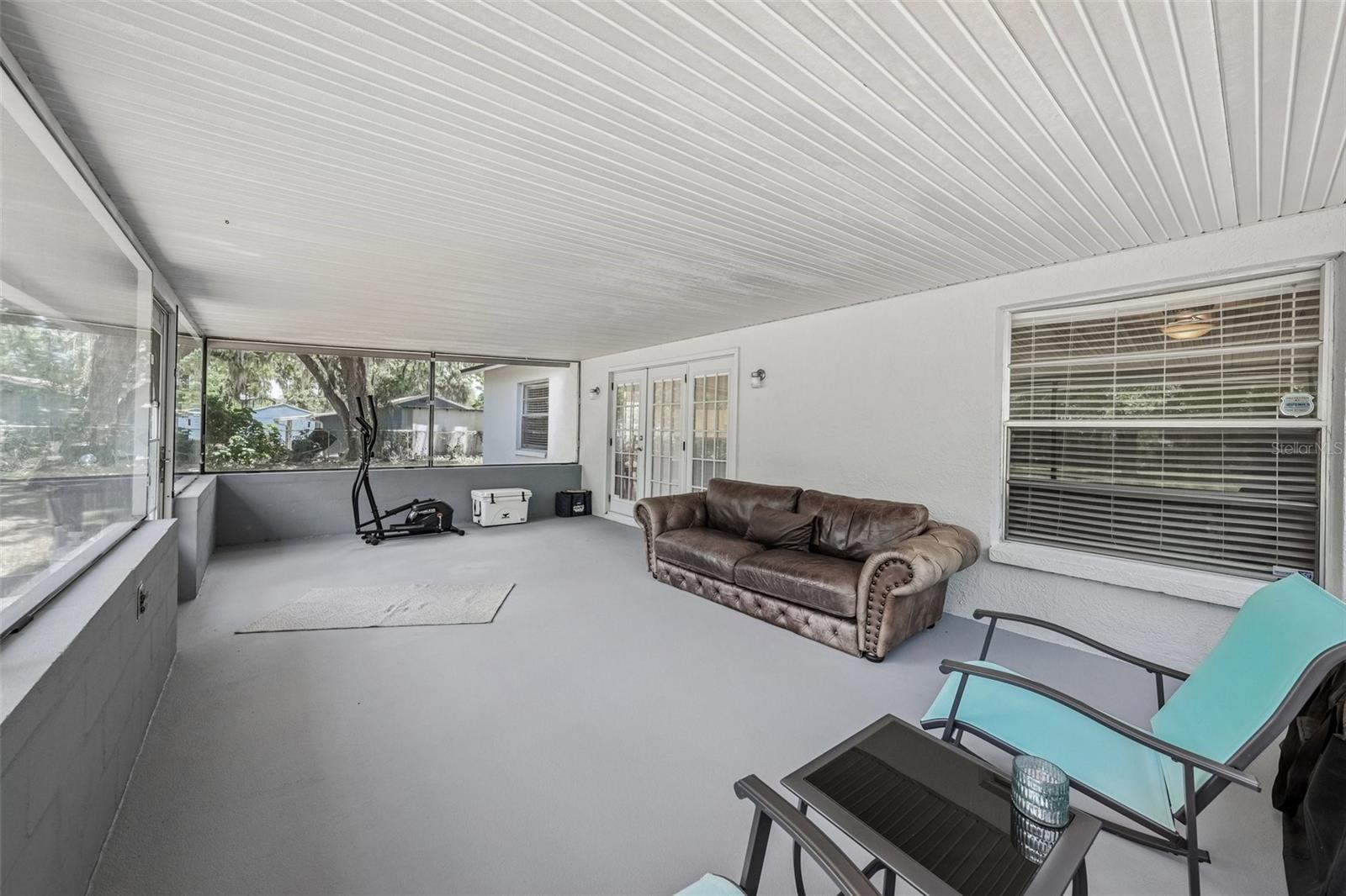 126 S SAINT CLOUD AVE, VALRICO, FL, 33594
