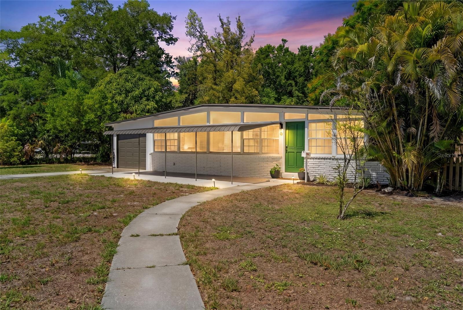 6800 ONYX DR N, ST PETERSBURG, FL, 33702