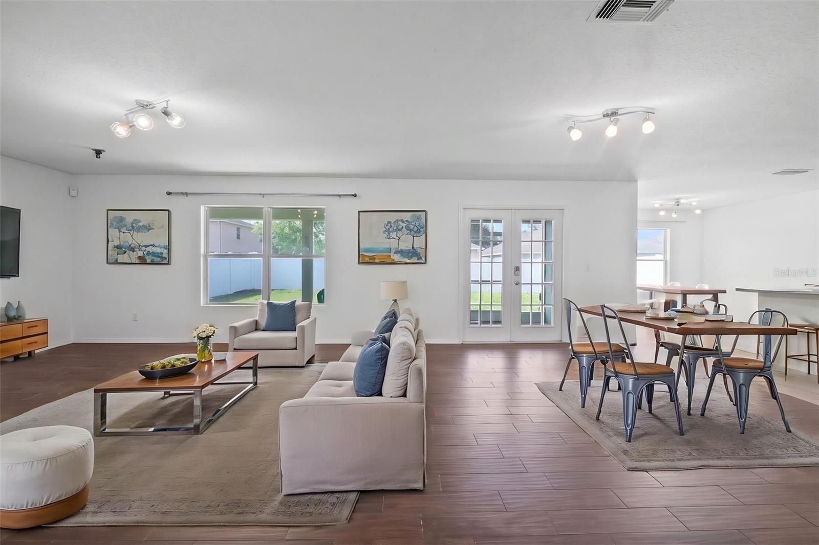 2330 PLANTATION OAK DR, ORLANDO, FL, 32824