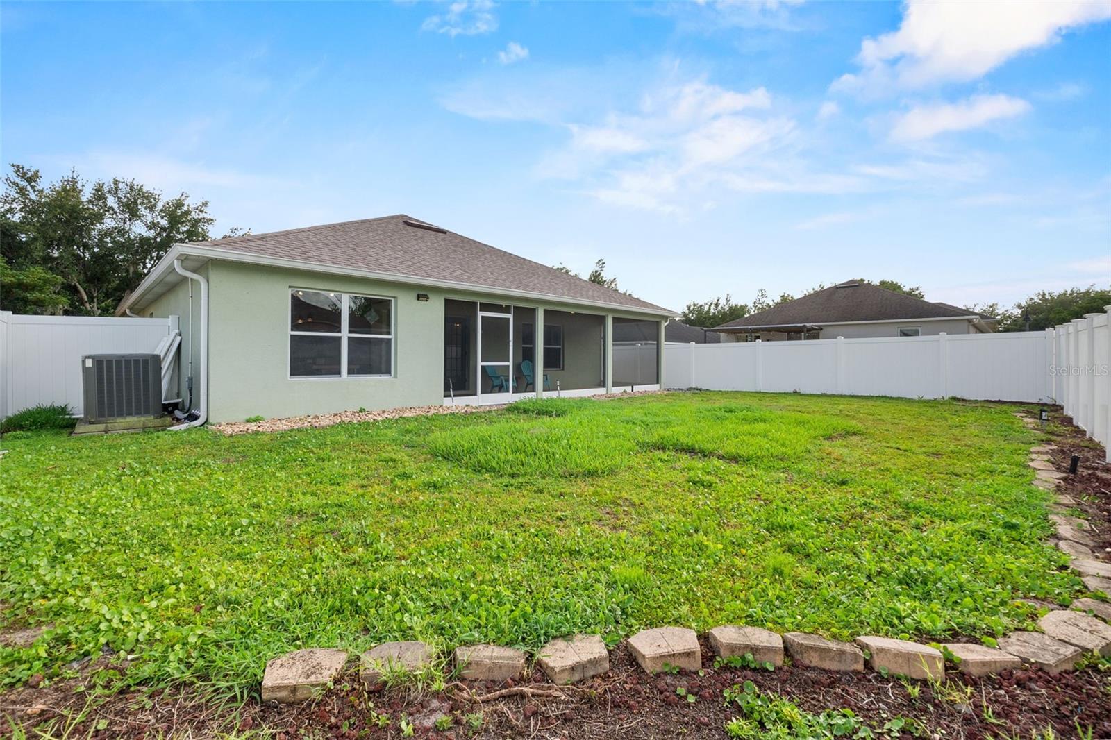 2330 PLANTATION OAK DR, ORLANDO, FL, 32824
