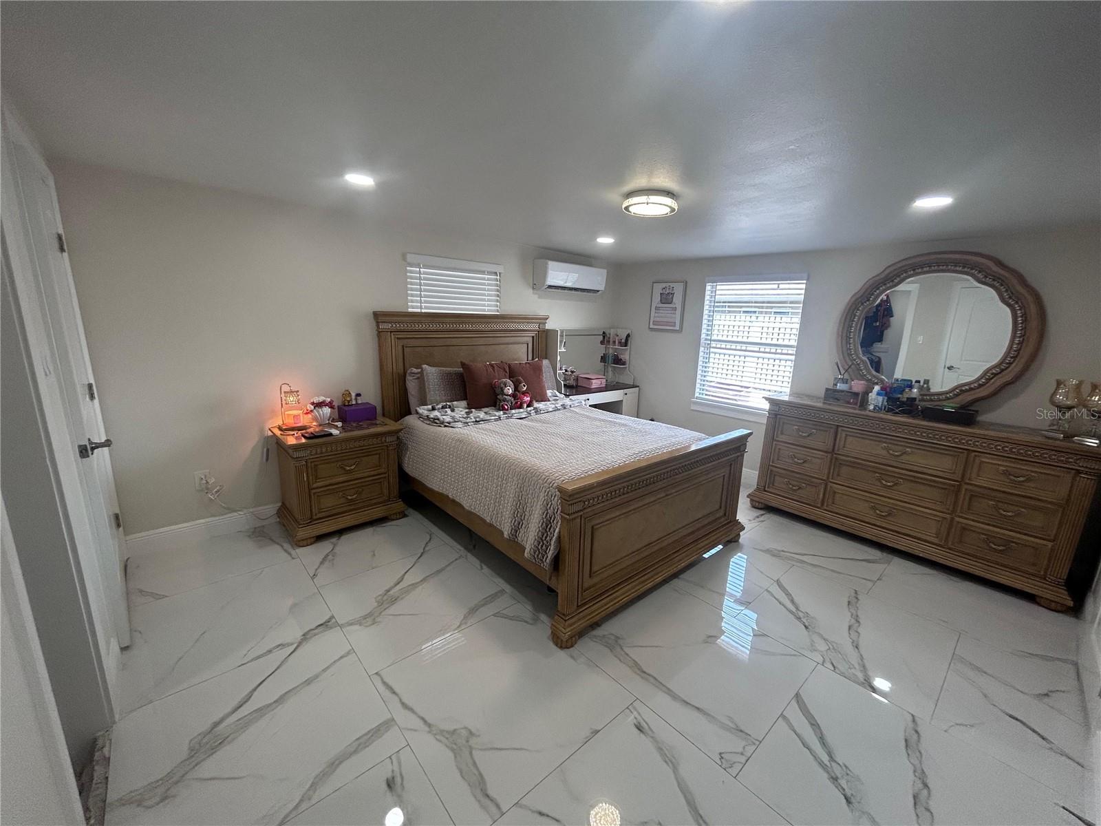 3004 W ROBSON ST, TAMPA, FL, 33614