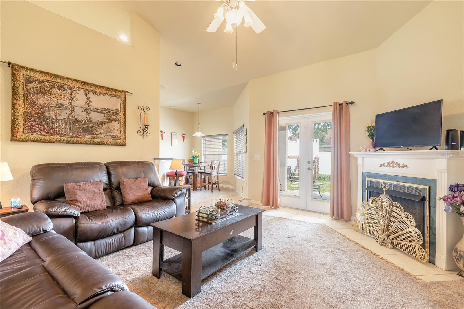 8 LAMOYNE LN, PALM COAST, FL, 32137