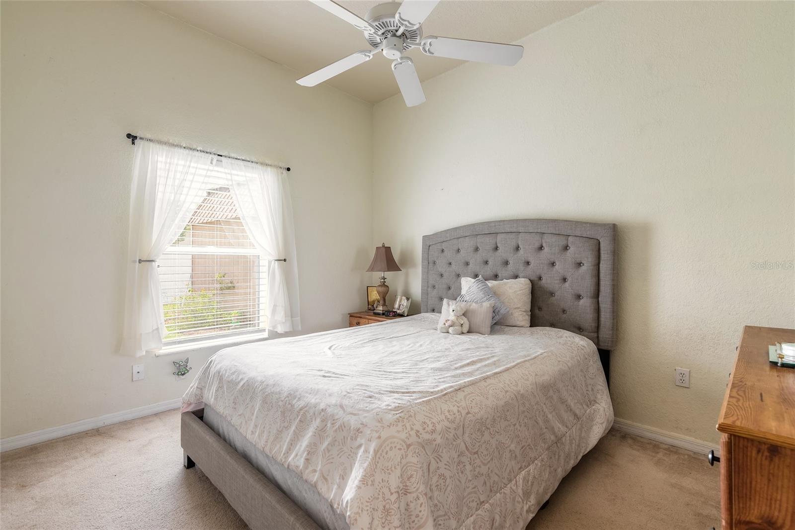 8 LAMOYNE LN, PALM COAST, FL, 32137