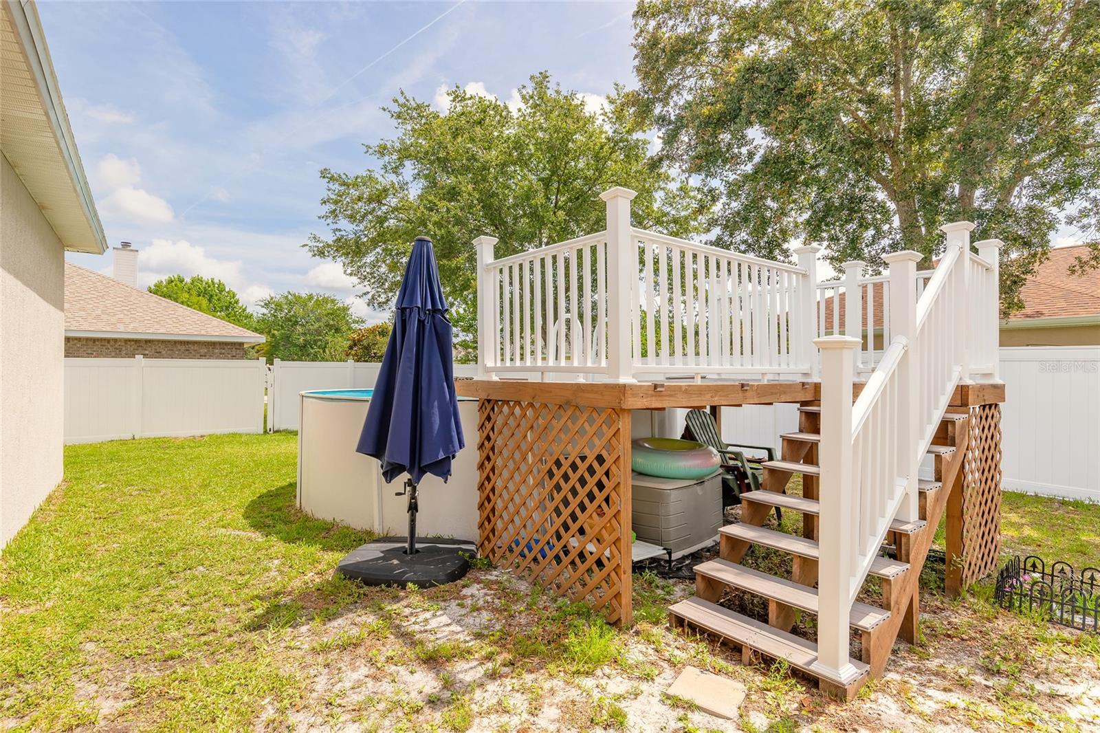 8 LAMOYNE LN, PALM COAST, FL, 32137