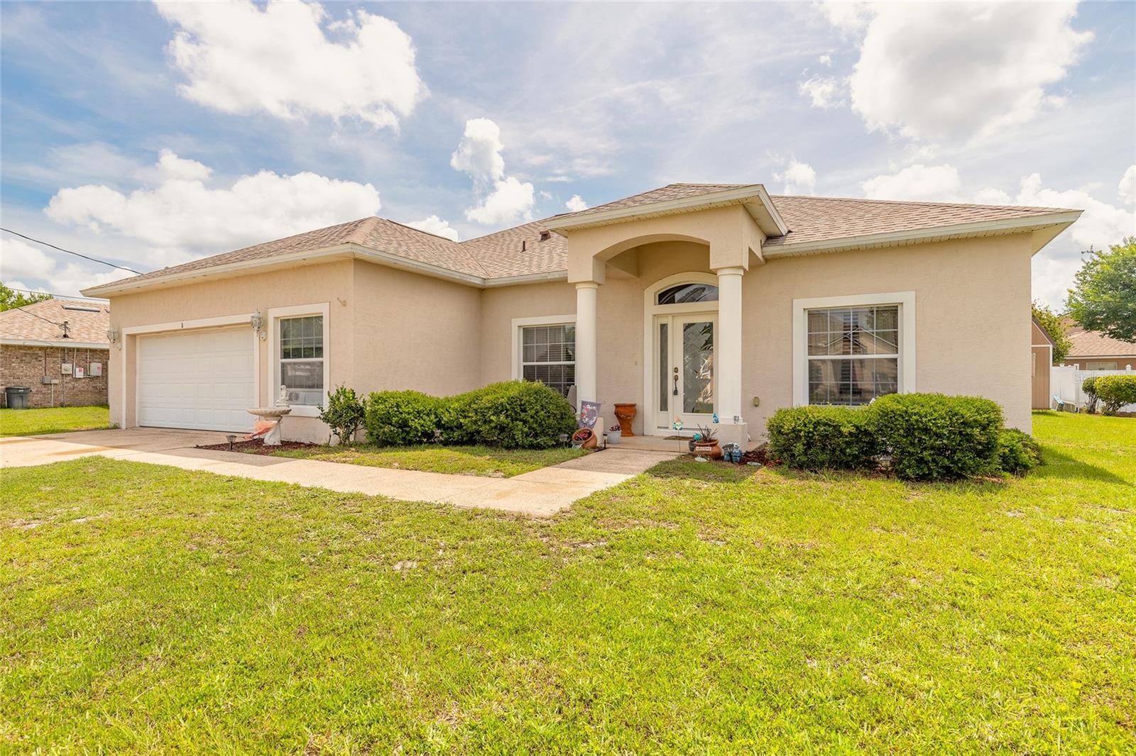 8 LAMOYNE LN, PALM COAST, FL, 32137