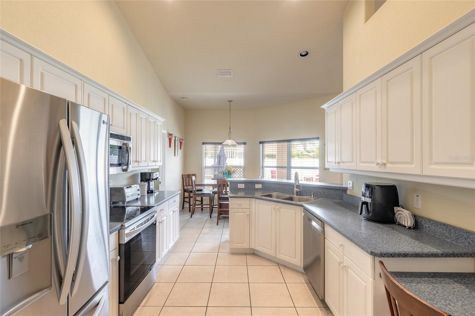 8 LAMOYNE LN, PALM COAST, FL, 32137