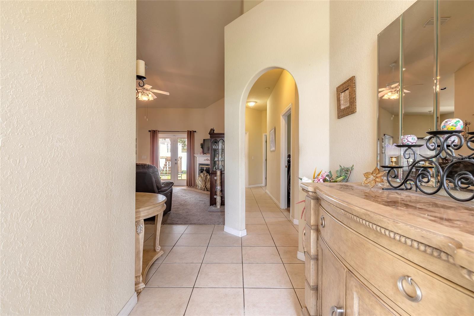 8 LAMOYNE LN, PALM COAST, FL, 32137
