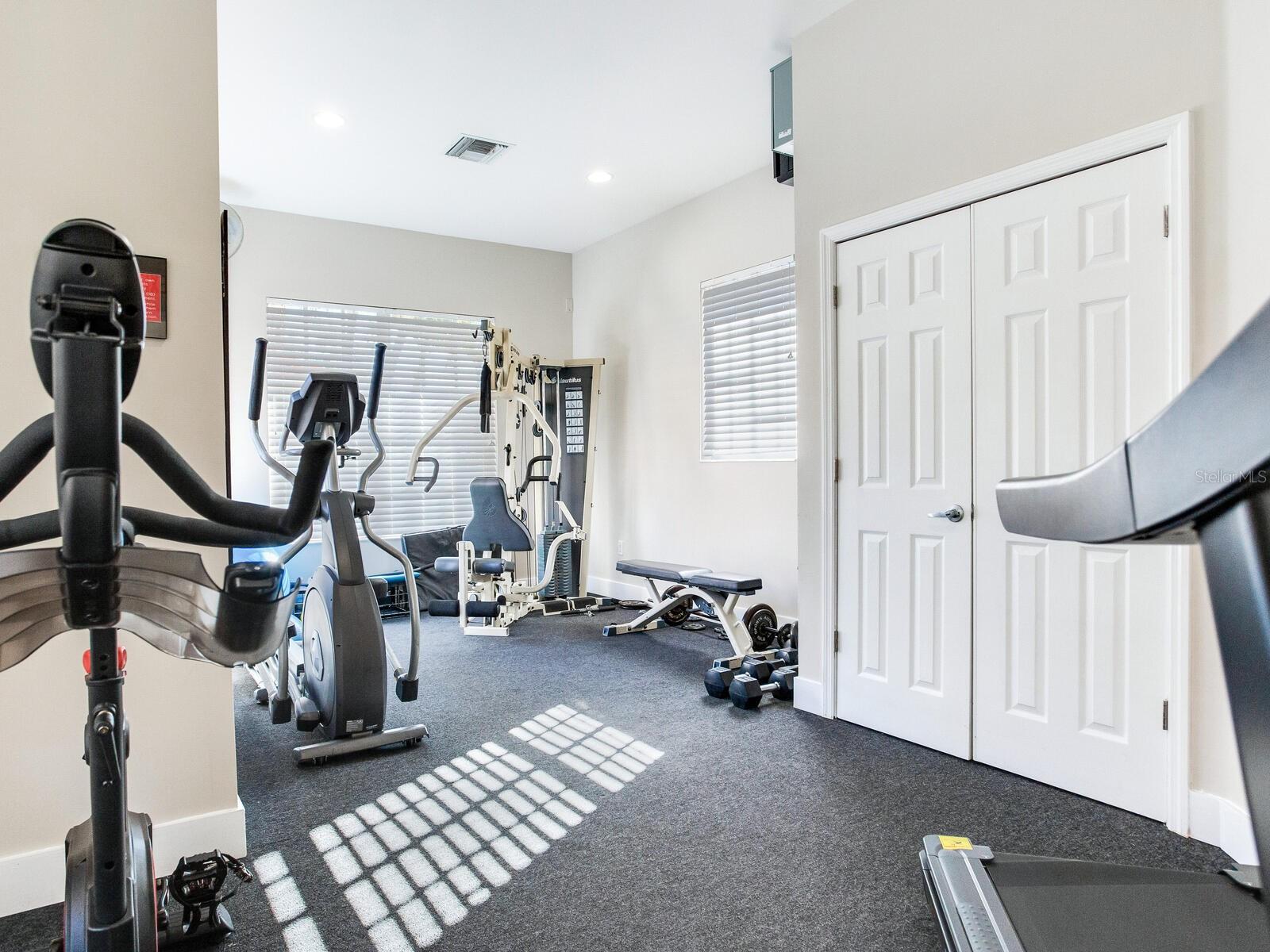 6302 VISTA VERDE DR E, ST PETERSBURG, FL, 33707