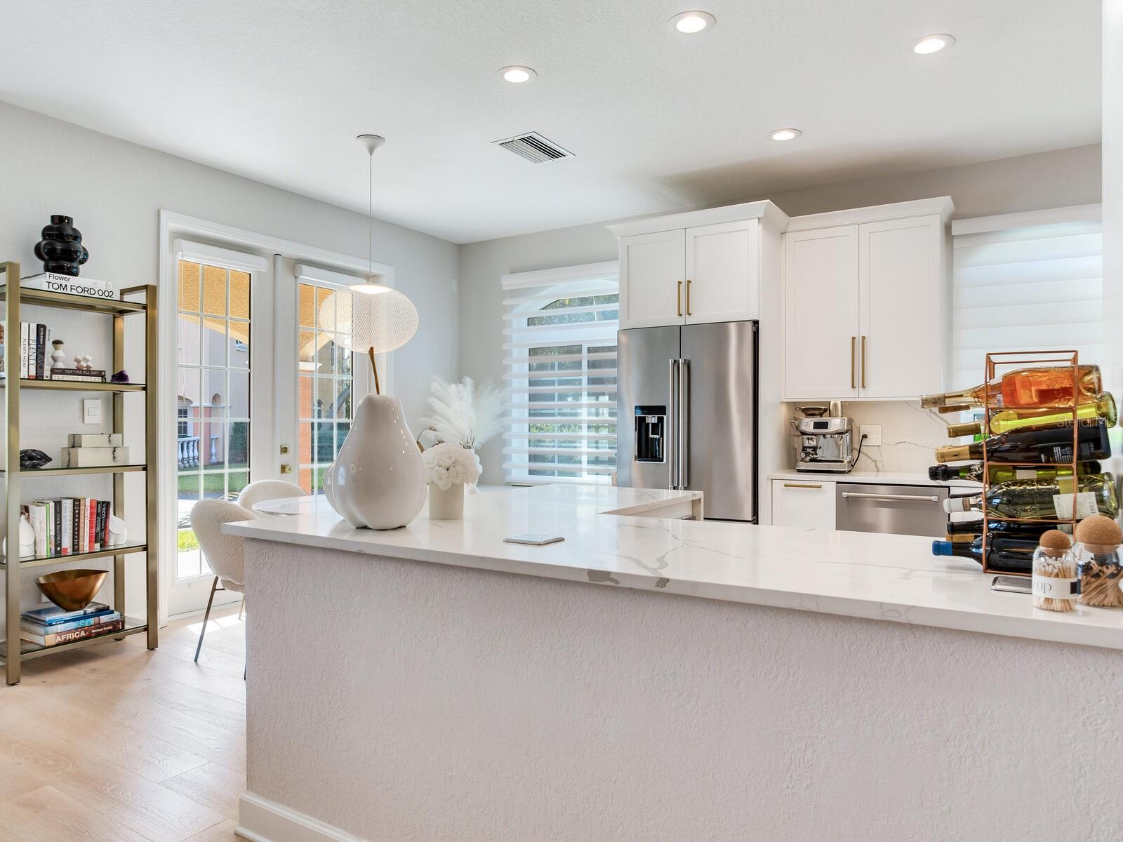 6302 VISTA VERDE DR E, ST PETERSBURG, FL, 33707