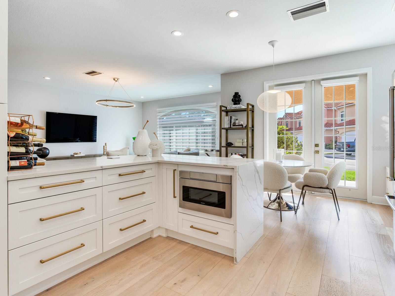 6302 VISTA VERDE DR E, ST PETERSBURG, FL, 33707