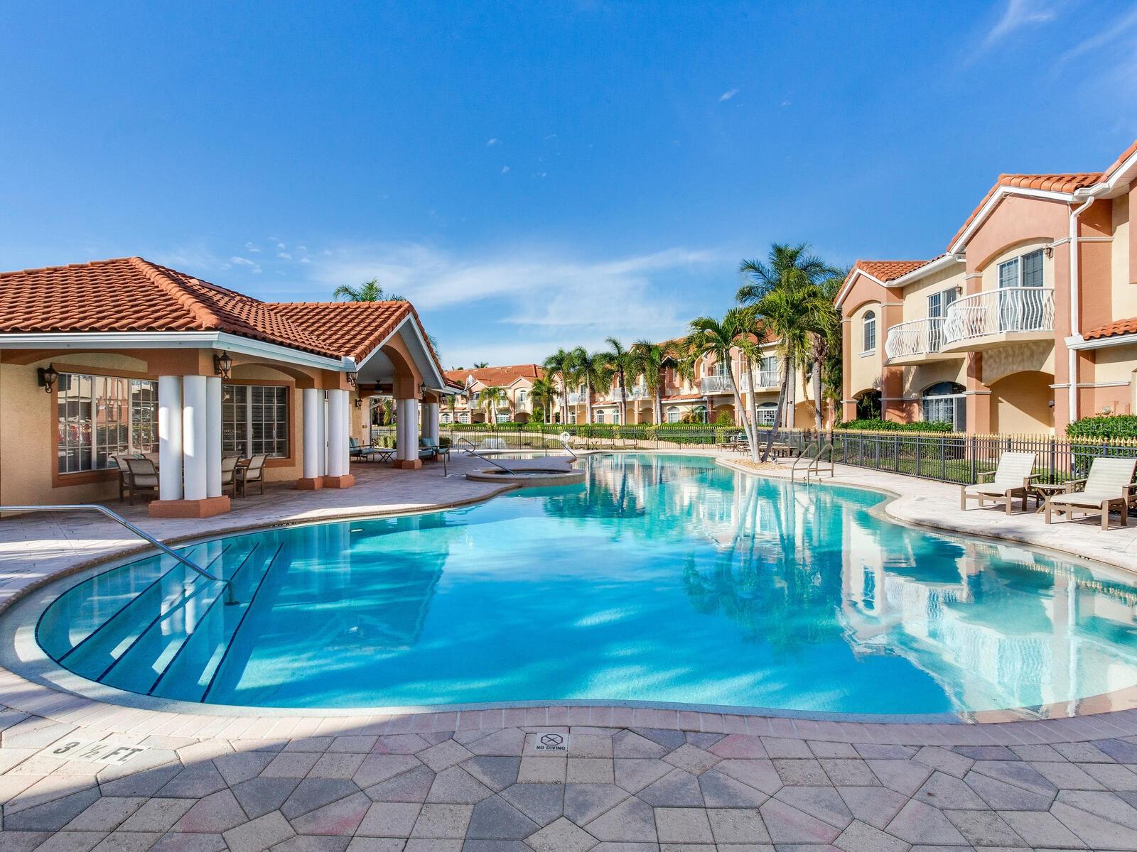 6302 VISTA VERDE DR E, ST PETERSBURG, FL, 33707