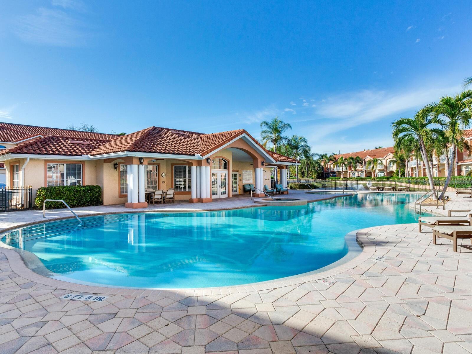 6302 VISTA VERDE DR E, ST PETERSBURG, FL, 33707