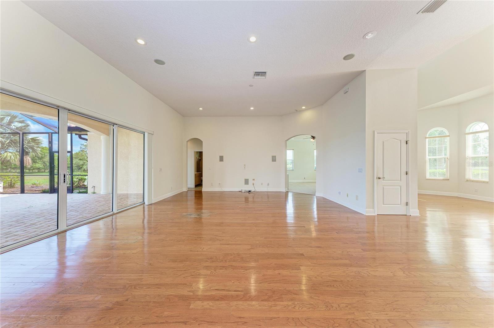 5605 LAKE PADDOCK CIR, PARRISH, FL, 34219