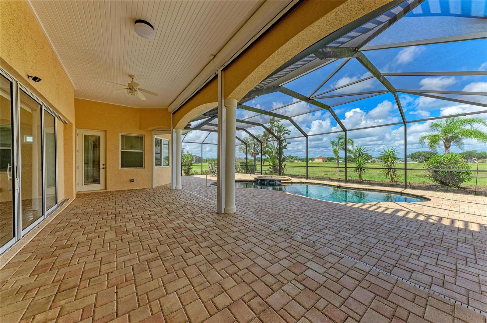 5605 LAKE PADDOCK CIR, PARRISH, FL, 34219