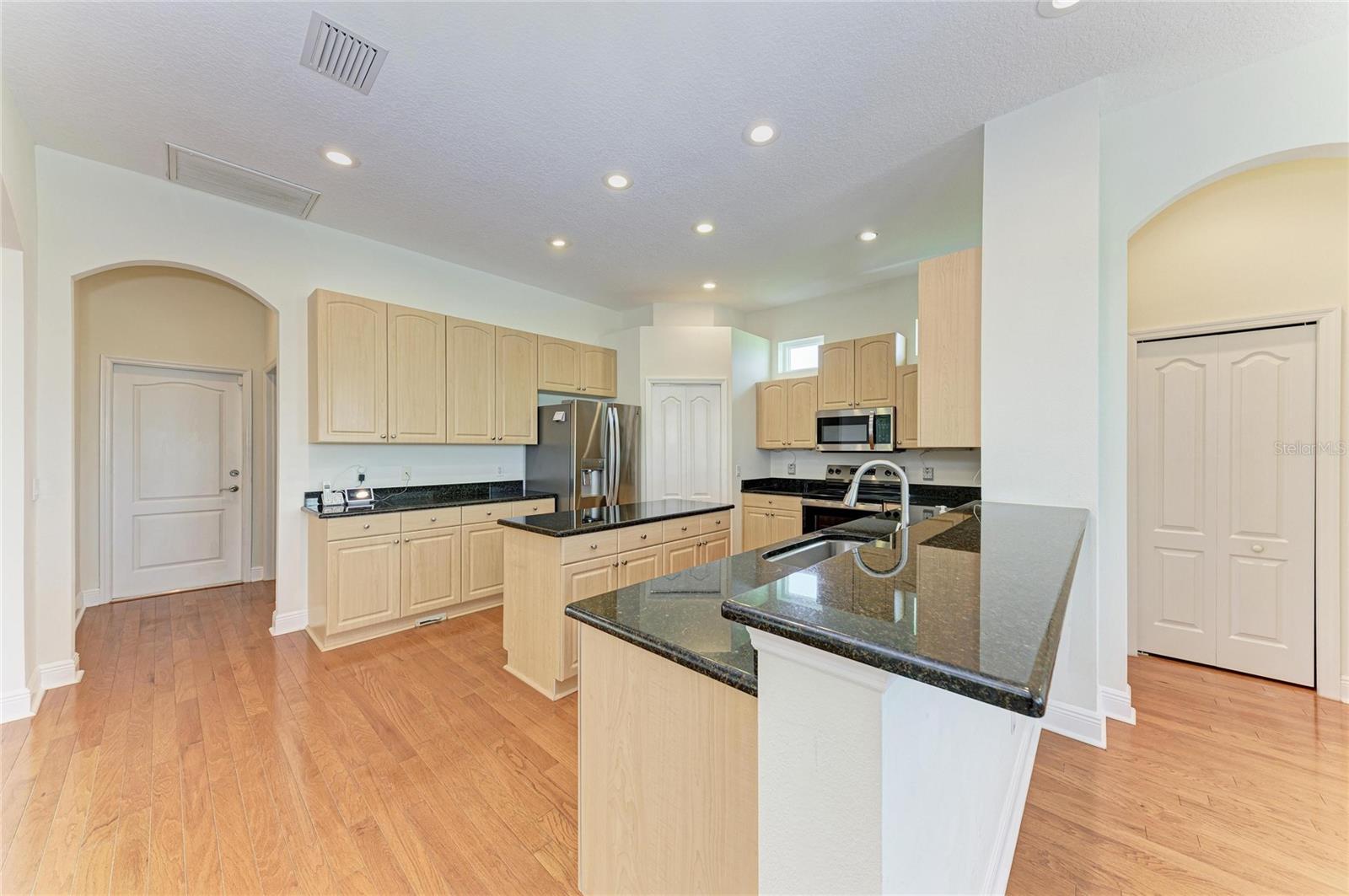5605 LAKE PADDOCK CIR, PARRISH, FL, 34219