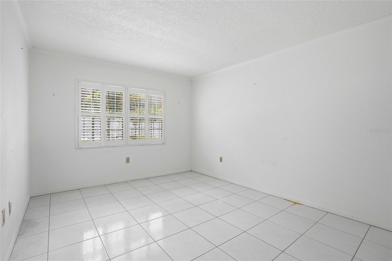 4715 CHRISTA CT #335, TAMPA, FL, 33614