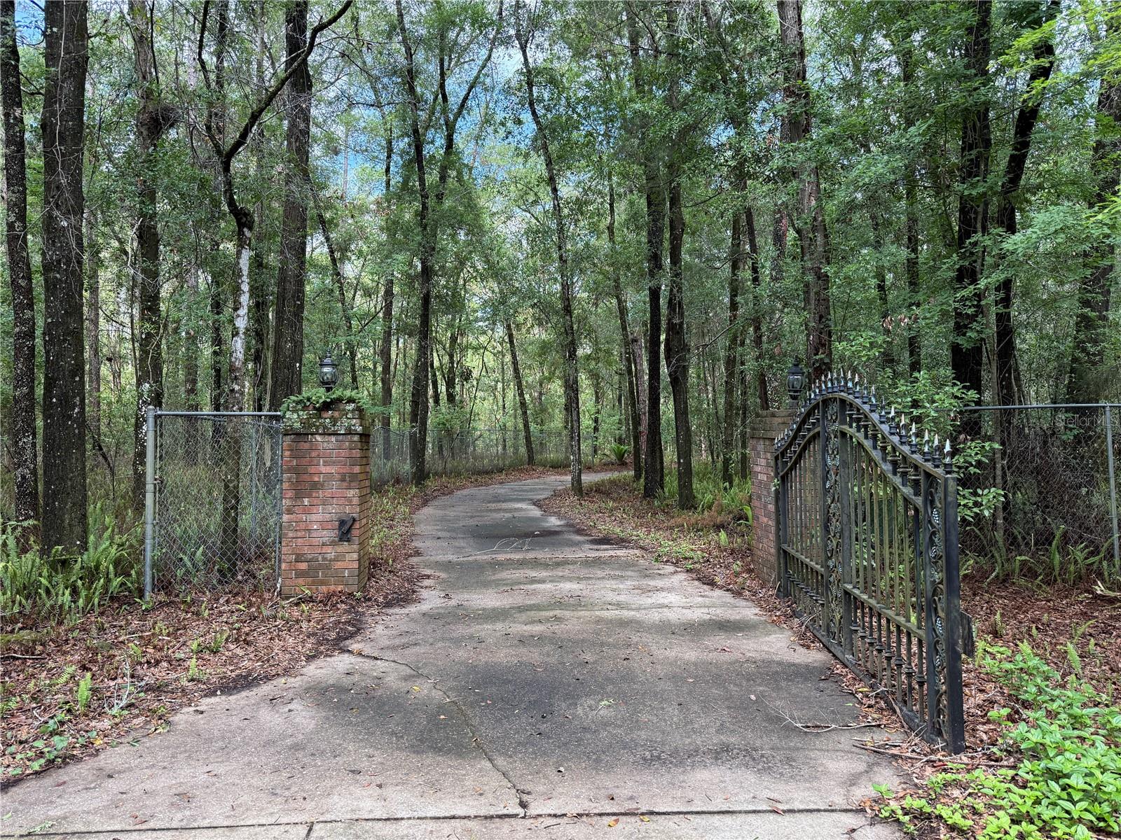 221 SW 138TH TER, NEWBERRY, FL, 32669