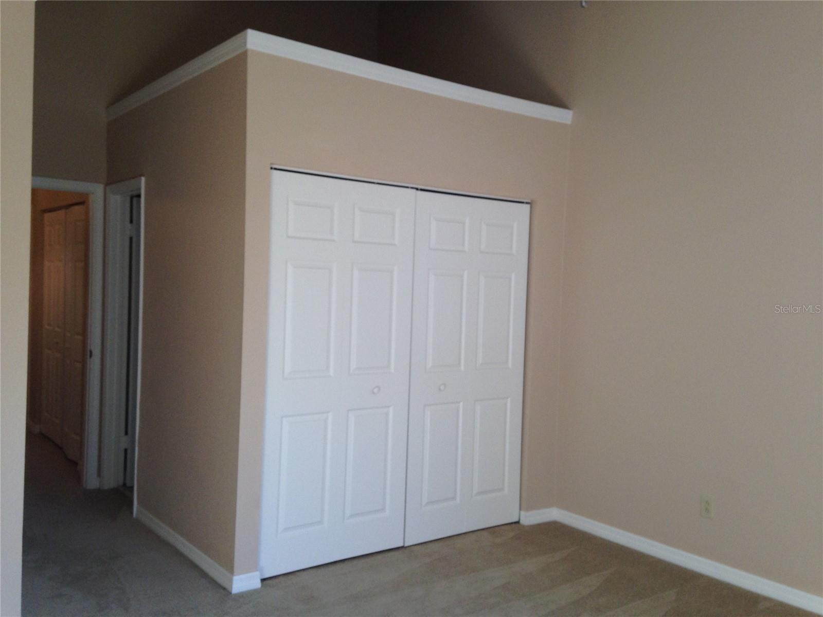 11355 REGAL SQUARE DR, TAMPA, FL, 33617