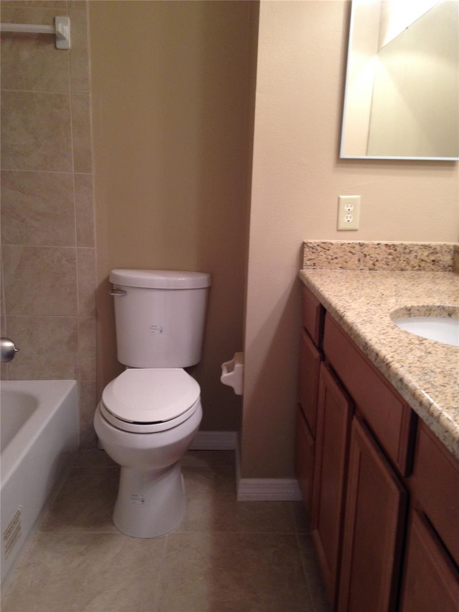 11355 REGAL SQUARE DR, TAMPA, FL, 33617