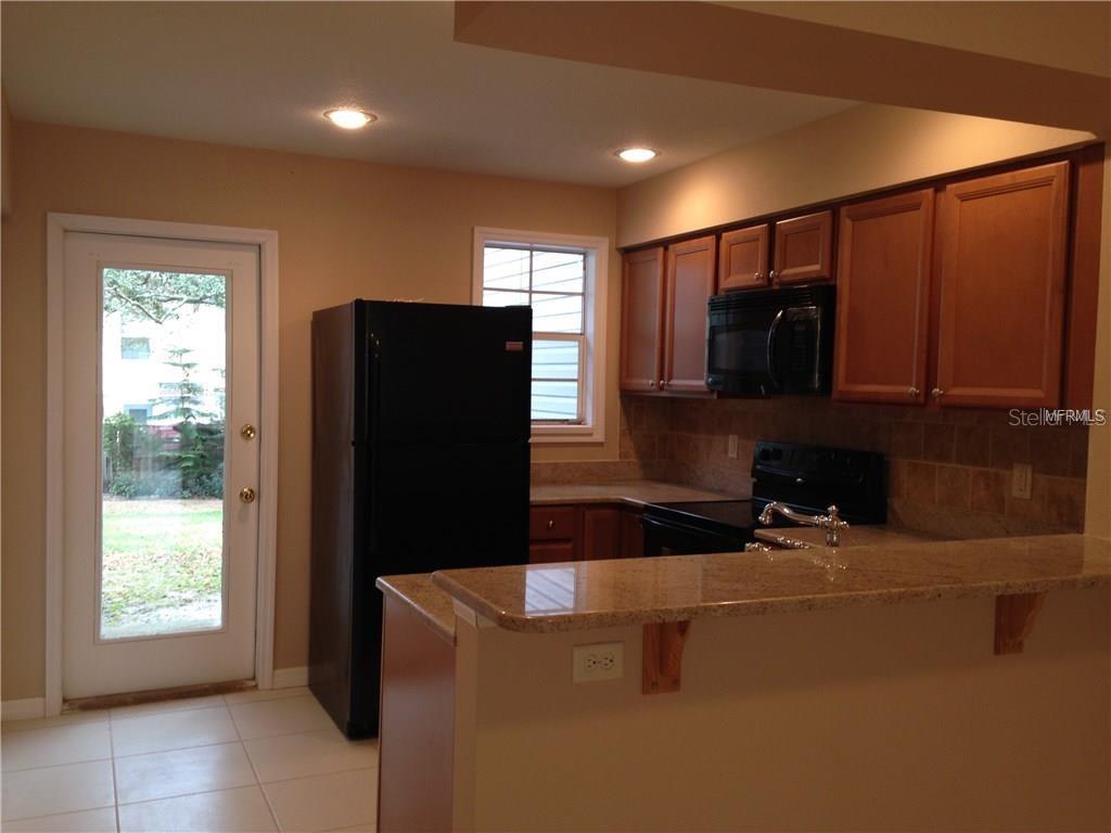 11355 REGAL SQUARE DR, TAMPA, FL, 33617