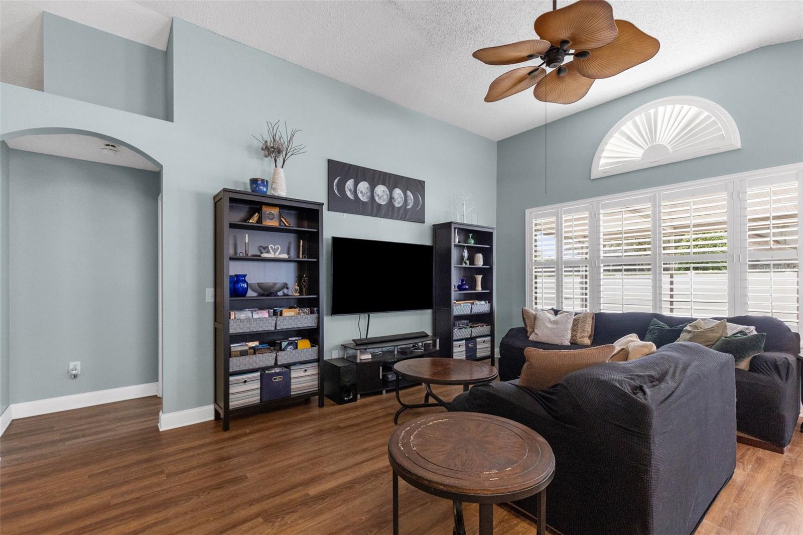 8606 FAWN CREEK DR, TAMPA, FL, 33626