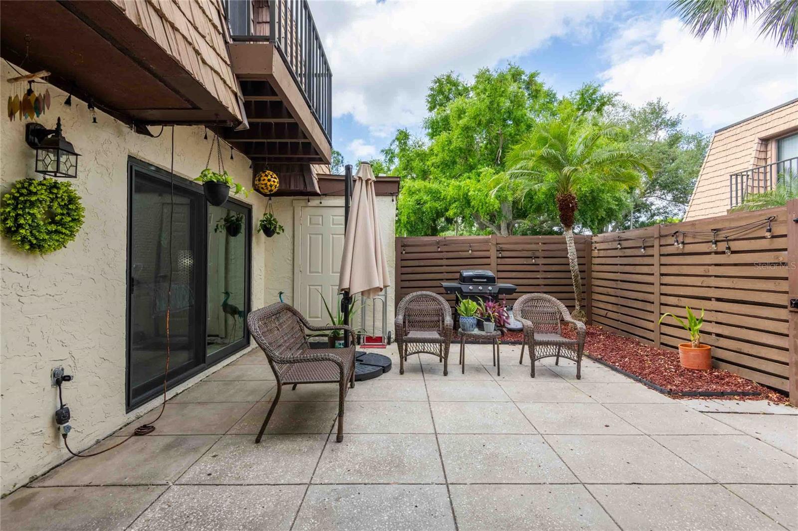 15307 W POND WOODS DR #301, TAMPA, FL, 33618