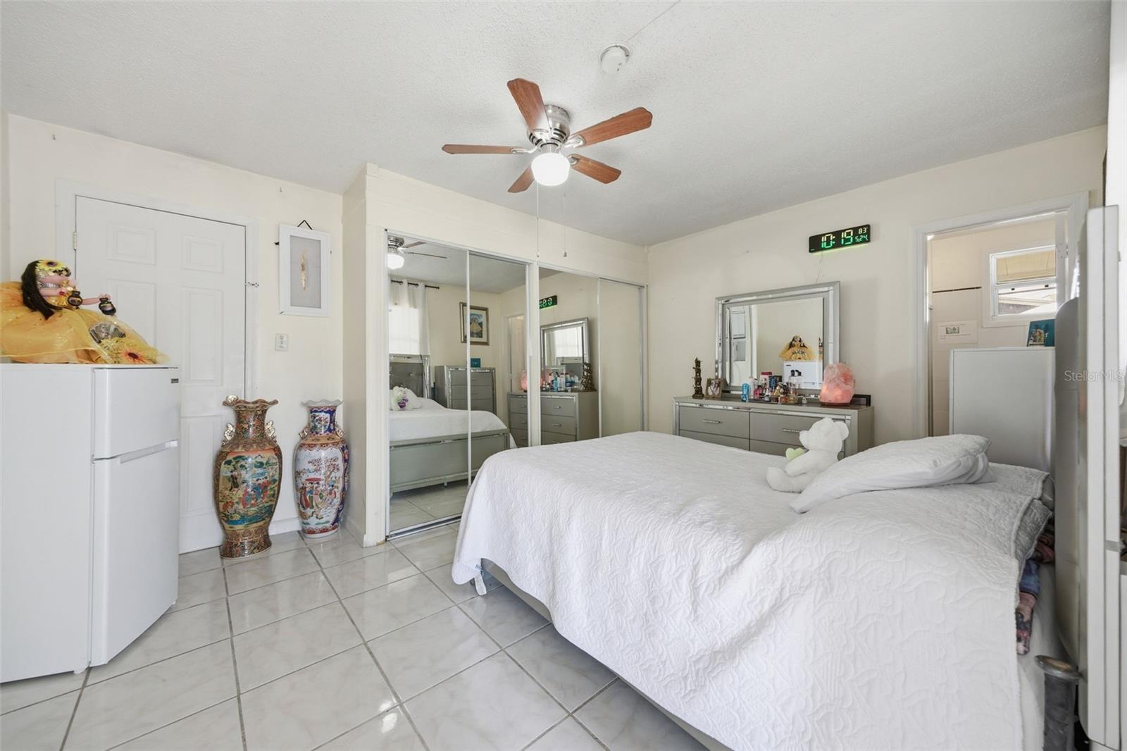 6812 N THATCHER AVE, TAMPA, FL, 33614